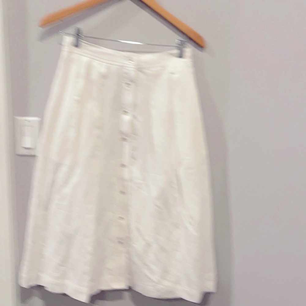 Women’s skirt
